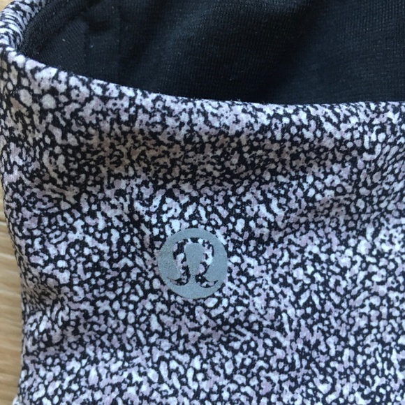 Lululemon Invigorate bra size 8 - Picture 3 of 4